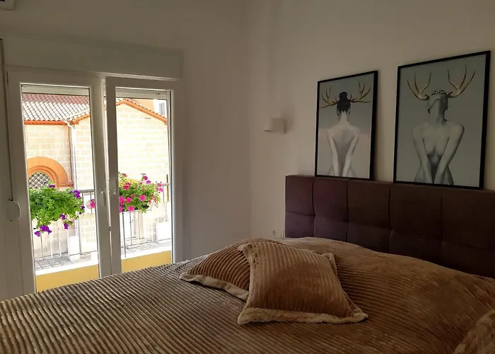 Ivory Lane City Center Luxury Suite