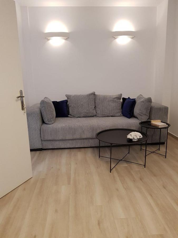 Ivory Lane Center Luxury Apartment *