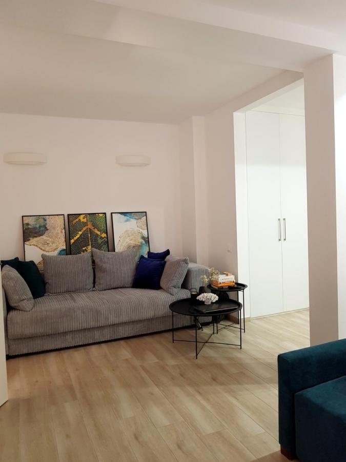 Ivory Lane Center Luxury Thessaloniki
